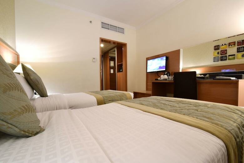 Hotel Al Ansar Golden Tulip