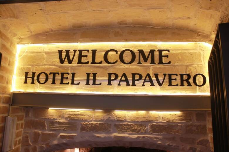 Hostel And Hotel Il Papavero