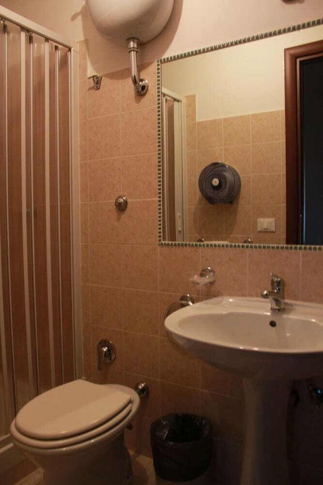 Hostel And Hotel Il Papavero