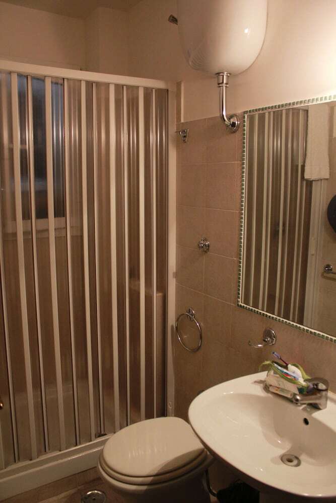 Hostel And Hotel Il Papavero
