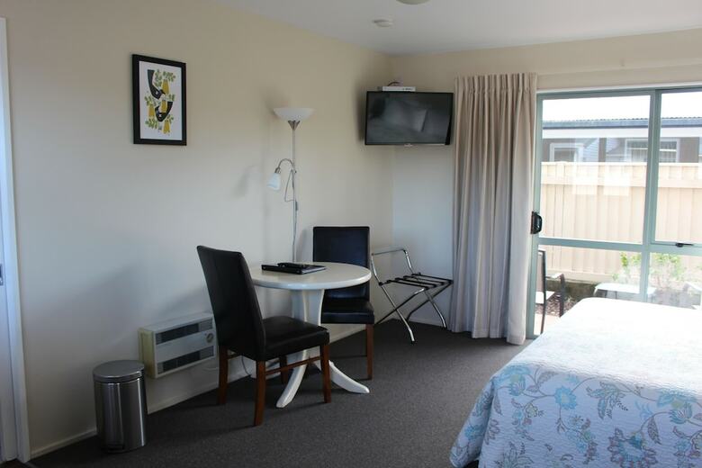Westport Spa Motel