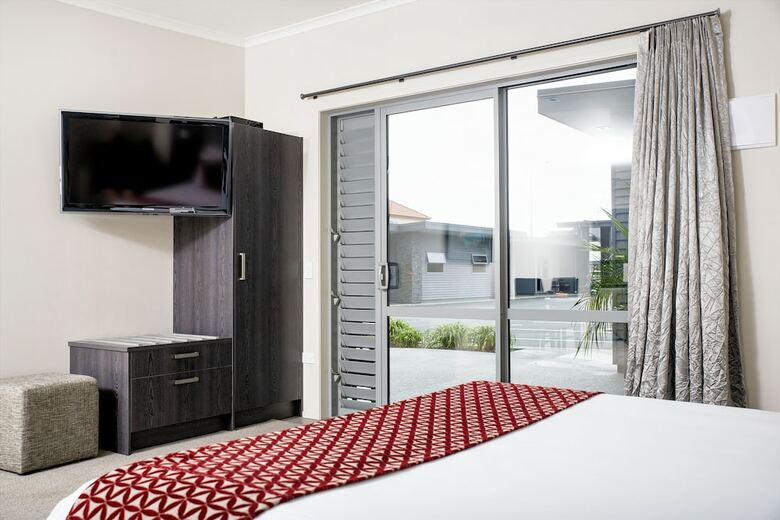 37 The Landing Motel