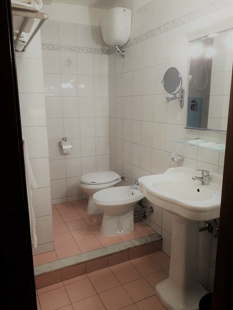 Hotel Sweet Home