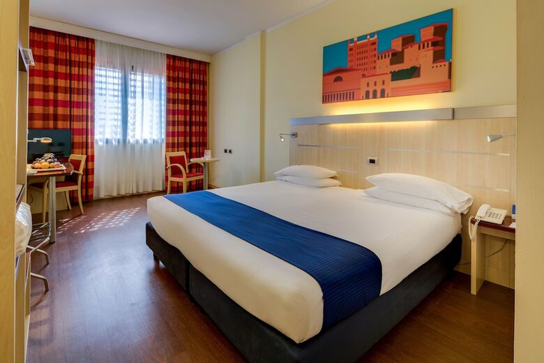 Hotel Holiday Inn Express Parma