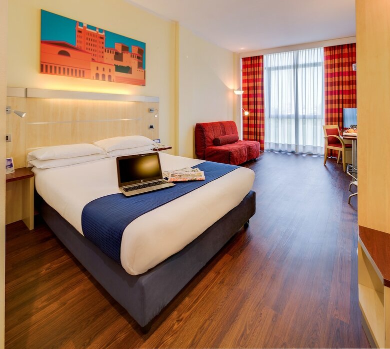 Hotel Holiday Inn Express Parma