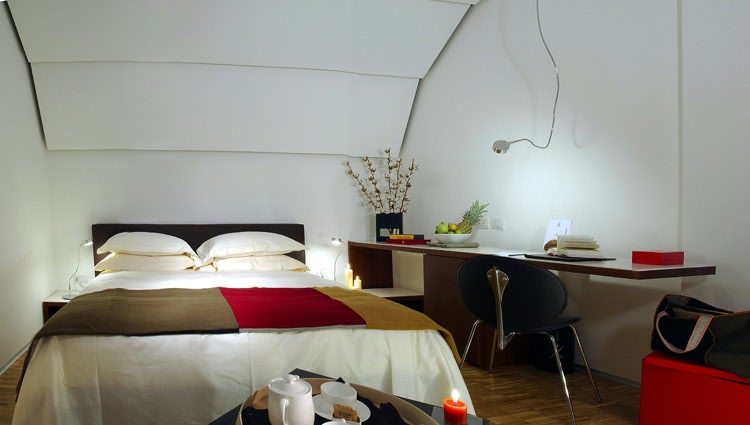 Black Hotel