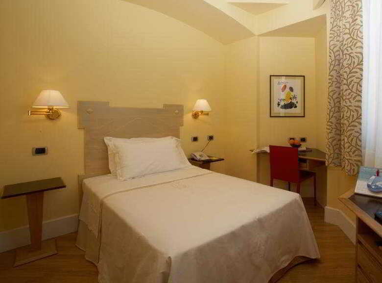 Hotel Plaza Op�ra