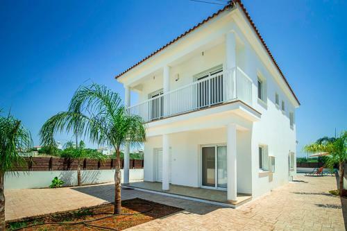 Nissi Villa Ourania