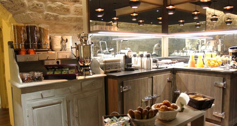 Hotel Best Western Le Montmartre - Saint Pierre