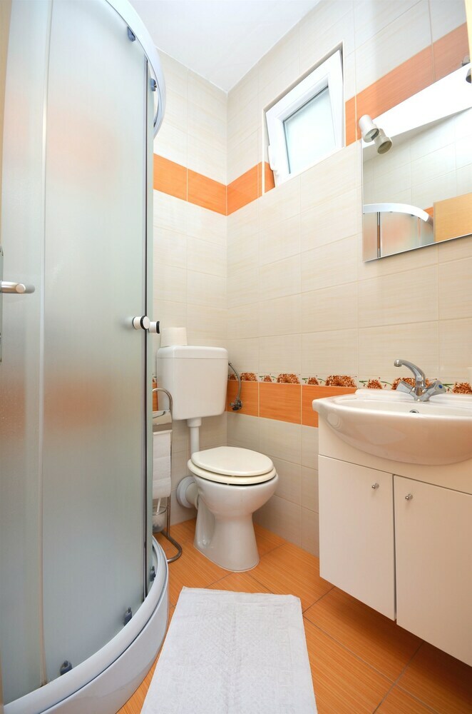 Apartments And Rooms Mara