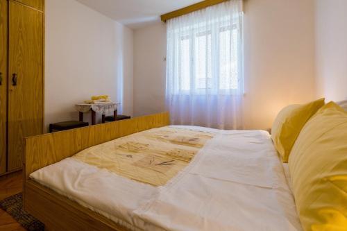 Apartment In Crikvenica 5265