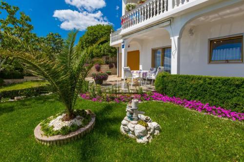 Three-bedroom Apartment In Crikvenica XI