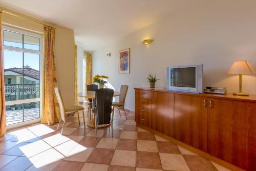 One-bedroom Apartment In Crikvenica Lvii