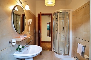 Aurelia Residence
