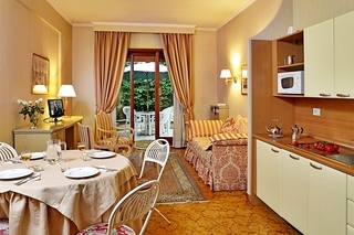 Aurelia Residence