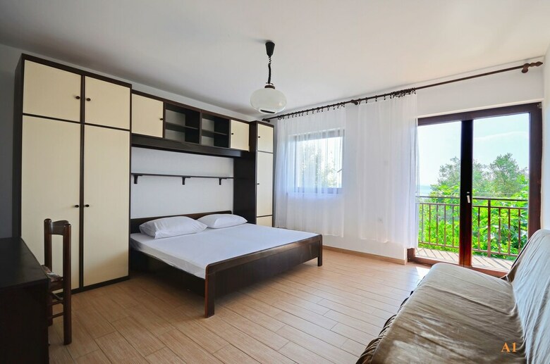 Apartments And Rooms Jaka