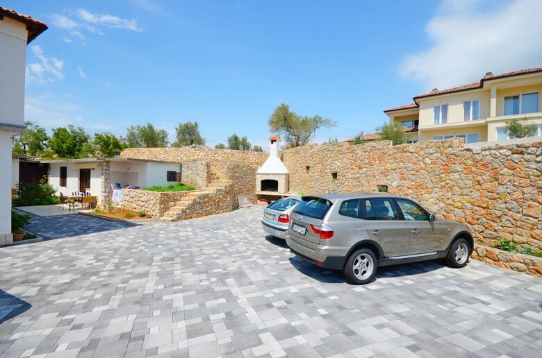 Apartments Ivanka