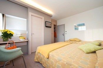 Hotel Aries