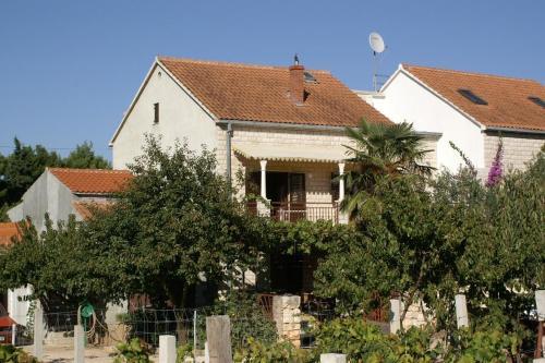 Apartments With A Parking Space Mirca (brac) - 2843