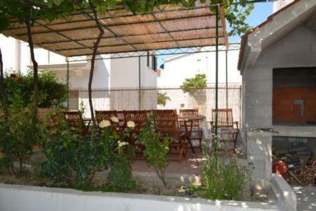 Apartments Karlo