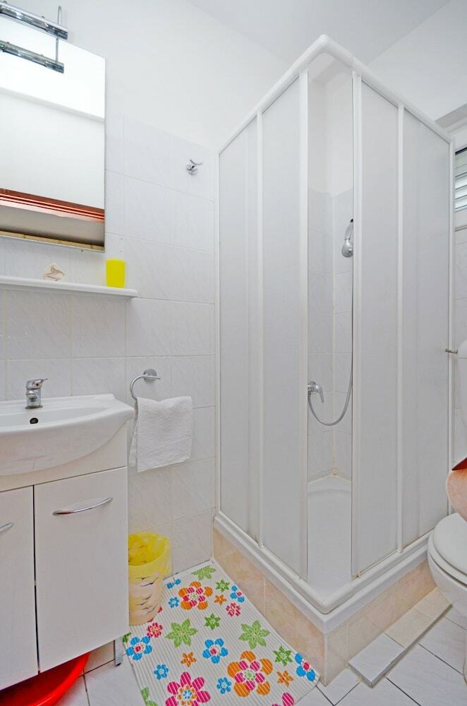 Apartments And Room Vi�nja