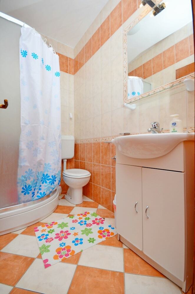 Apartments And Room Vi�nja