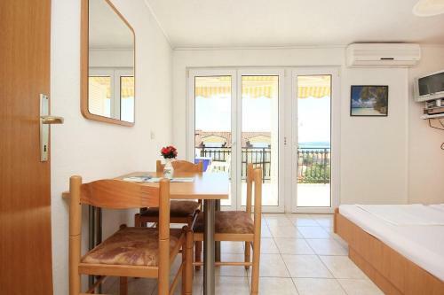 Hostal Apartments With A Parking Space Orebic (peljesac) - 10160