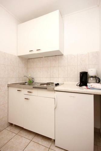Hostal Apartments With A Parking Space Orebic (peljesac) - 10160