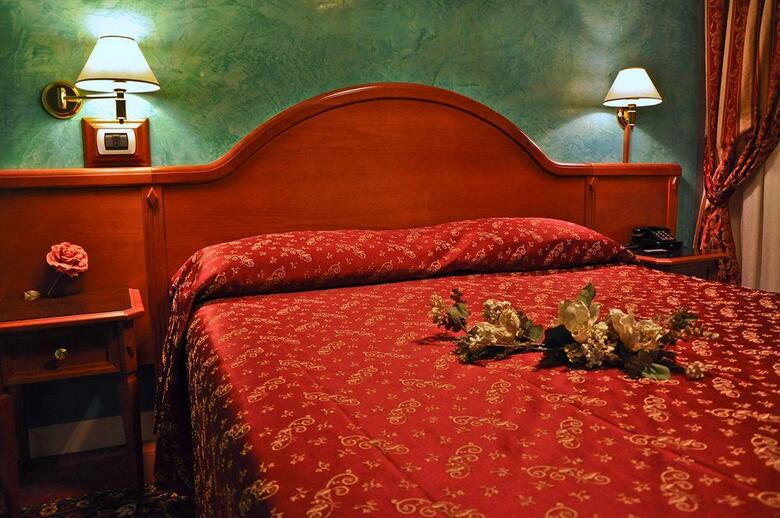 Hotel Sandra