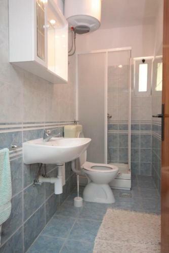Apartments By The Sea Pasman - 8220