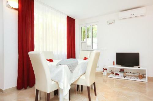 Hostal Apartment Zecevo Rtic 10307b
