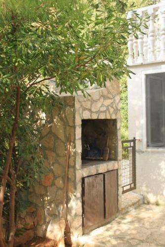 Apartments By The Sea Milna (vis) - 8895