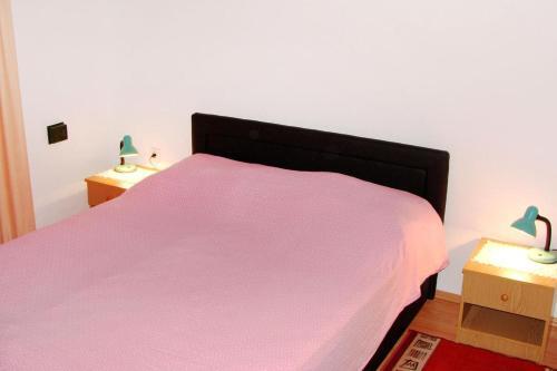 Apartments By The Sea Milna (vis) - 2461