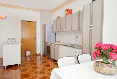 Hostal Apartments With A Parking Space Senj - 5577