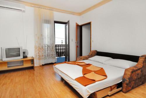 Hostal Apartments With A Parking Space Senj - 5577