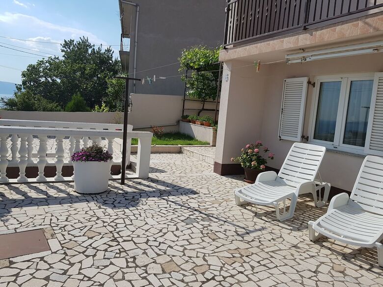 Apartment Tomljanovic