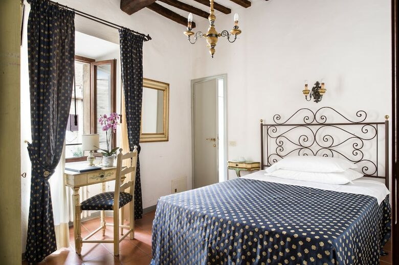 Hotel La Cisterna