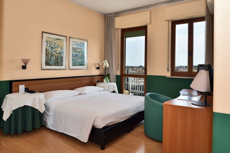 Hotel Carlton