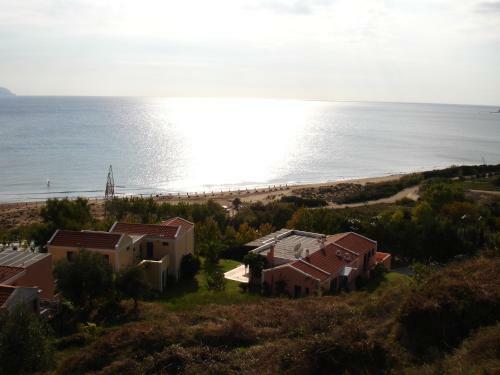 Aparthotel Mounda Beach Hotel