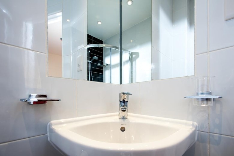 Hotel Marble Arch Inn