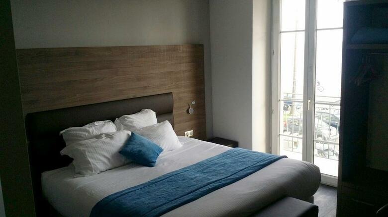 Hotel Des Flots D`azur