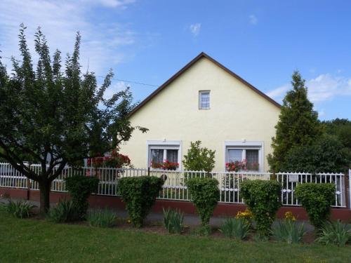 Apartment In Siofok/balaton 19723
