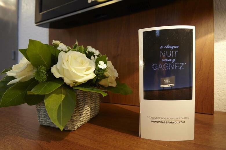 Hotel Kyriad Marseille Centre Paradis Prefecture