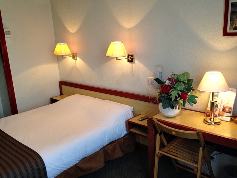 Hotel H�tel Dubost