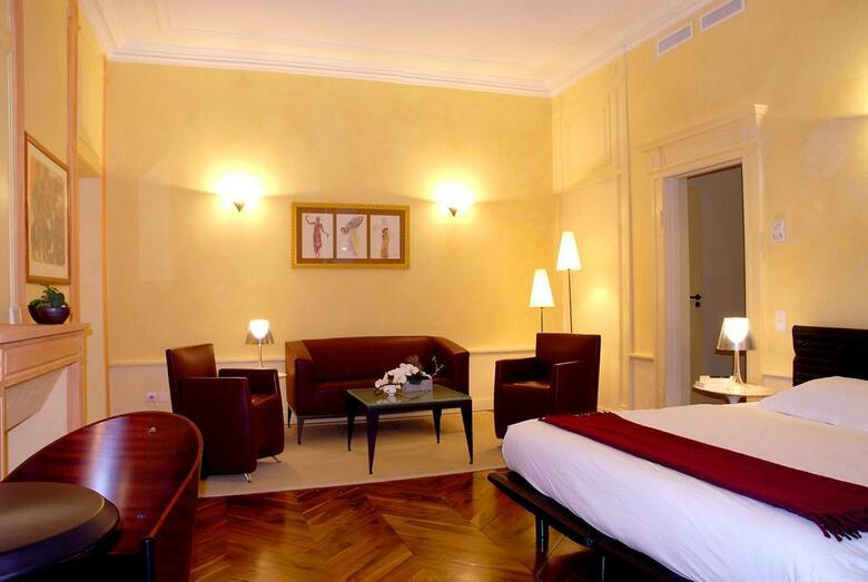Hotel H�tel Du Palais de L'isle