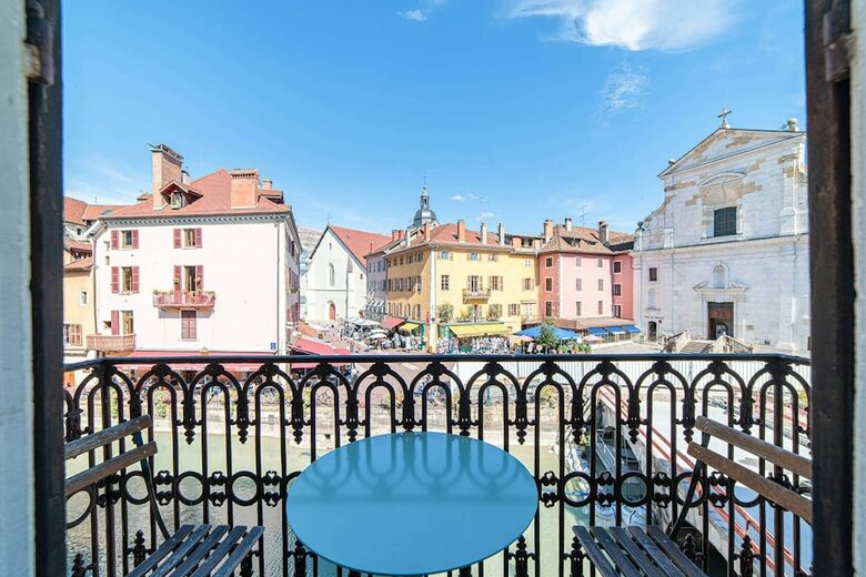 Hotel H�tel Du Palais de L'isle