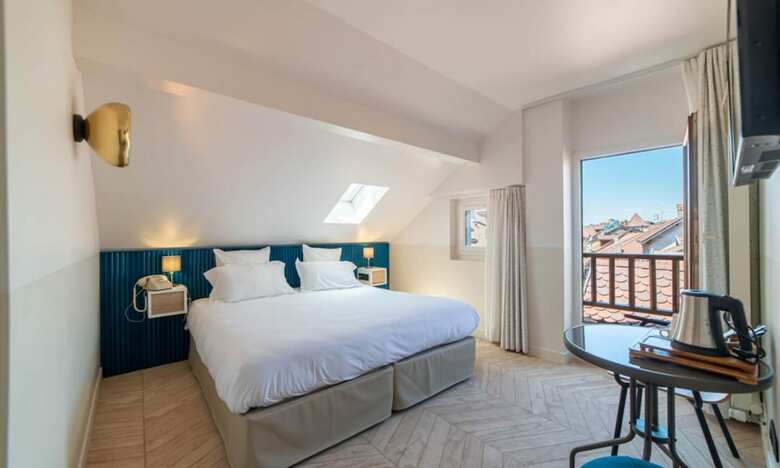 Hotel H�tel Du Palais de L'isle