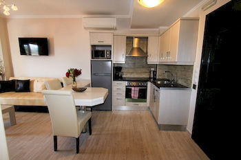 Paralia Luxury Apartments