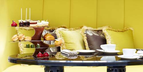 Hotel Le Burgundy Paris