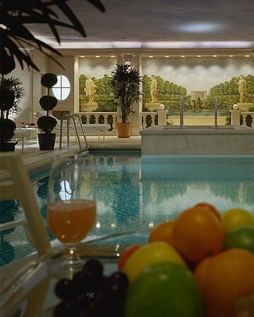 Hotel Four Seasons George V